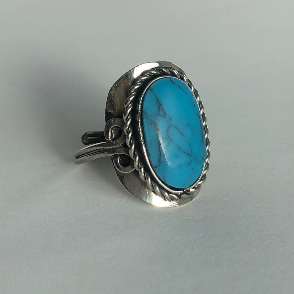 Blue Howlite Adjustable Ring - Picture 3 of 4
